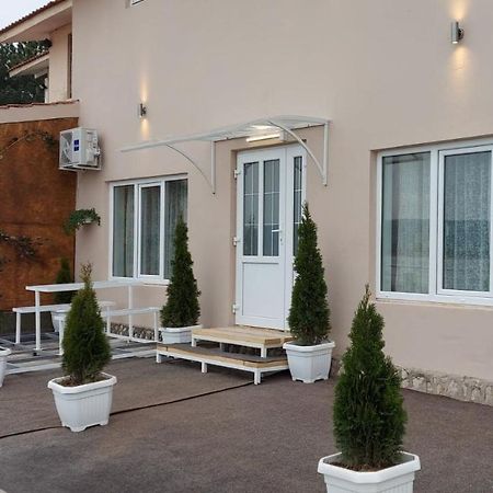 Fenix Apartment & Rooms Vinci Exterior photo